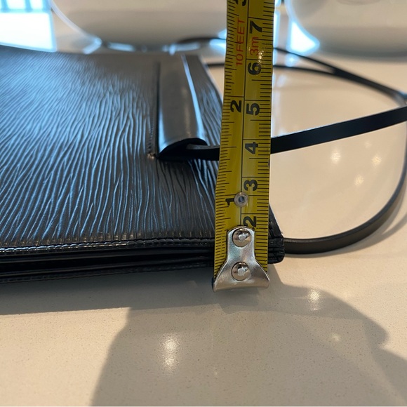 Louis Vuitton LV vintage 2000 Black Epi leather flat elegant briefcase Bag - Picture 8 of 13